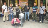 Penangkapan tersangka pencurian dengan pemberatan (Curat) RSM oleh unit reskrim polsek Blahbatuh, Sabtu (20/05/23). (Dewa Fathur/wacanabali.com)