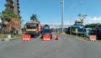 Foto: Suasana antrian kendaraan saat akan naik Kapal di Pelbuhan Gilimanuk, senin (10/7/23). (Yusuf Mudatsir/wacanabali.com)