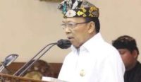 Foto: Gubernur Bali Wayan Koster saat menyampaikan jawaban atas pertanyaan Dewan dalam Sidang Paripurna DPRD Bali, Kamis (20/07/2023). (Wayan Agus/wacanabali.com)