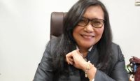 Foto: Pemerhati perempuan dan anak Siti Sapurah (Ipung) (Sumber: Dok pribadi)