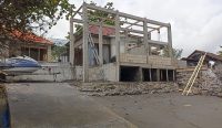 Penampakan bangunan Villa yang berada di bibir pantai Banjar Pebuahan, Desa Banyubiru, Kecamatan Negara, Kabupaten Jembrana, Kamis (14/9/23). (wacanabali/yus)