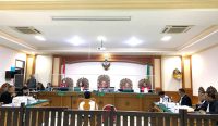Foto: Sidang kasus dugaan korupsi dana SPI Unud di PN Tipikor Denpasar, Selasa (28/11/23). (Dewa Fathur/wacanabali.com)