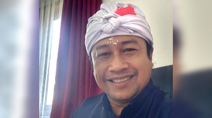 Jro Sutrisna bahas soal Korupsi LPD.