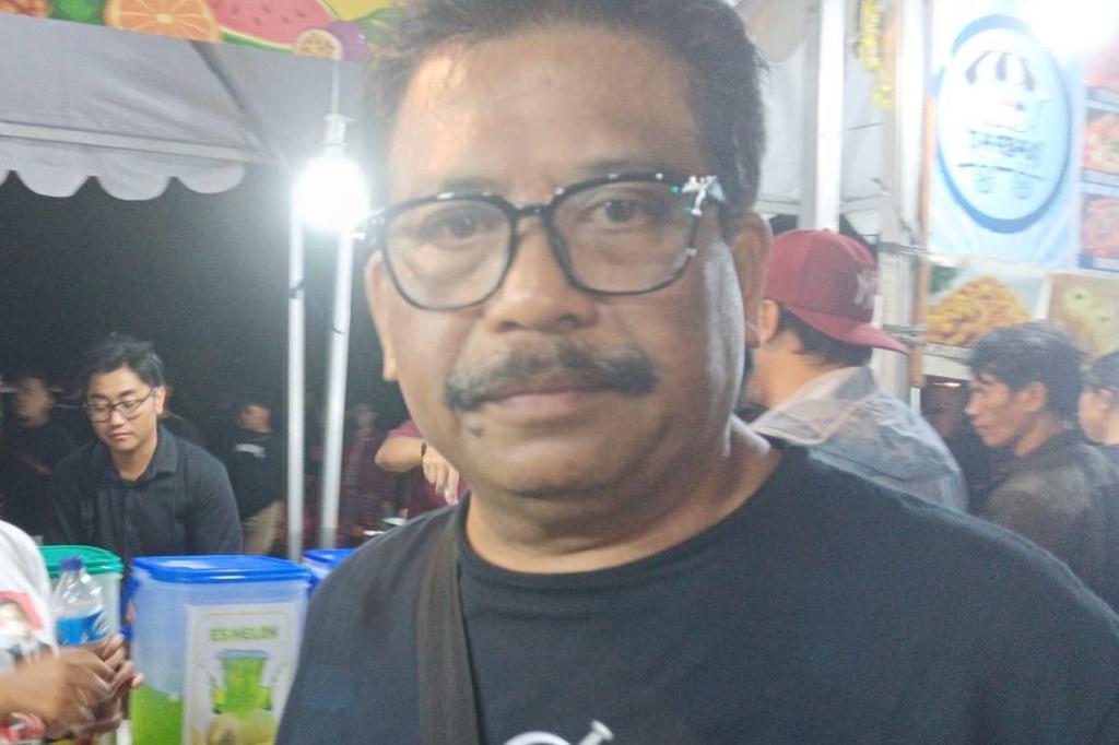 Foto: Sekretaris Gapura Nusantara Provinsi Bali, I Wayan Sumardika saat acara konser pesta rakyat Calon Presiden Nomor Urut 03 di lapangan Puputan Margarana Renon Denpasar, Sabtu (20/1/24). Sumber: Dewa Fathur/wacanabali.com