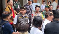 Foto: Kajati Bali saat melakukan pemantauan di beberapa TPS di Denpasar Sumber dok. Kejati Bali