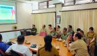 Foto: Rapat Persiapan Pengecekan Voucher Pungutan Wisatawan di Kantor Dinas Pariwisata Bali, Senin (26/2/24). (Dok. Disparda Bali)