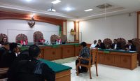 Lanjutan sidang mantan Ketua LPD Bugbug dengan agenda pemeriksaan ahli di Pengadilan Tipikor Denpasar, Selasa (19/3/24). Sumber: Dewa Fathur/wacanabali.com