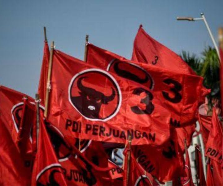 Foto: Bendera partai PDIP Perjuangan. Sumber: Freepik