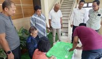 Foto: KPU Denpasar Buka Kotak untuk Mengambil Alat Bukti pada Perselisihan Pemilu. Sumber: KPU Denpasar. (Gek Mang/wacanabali.com)