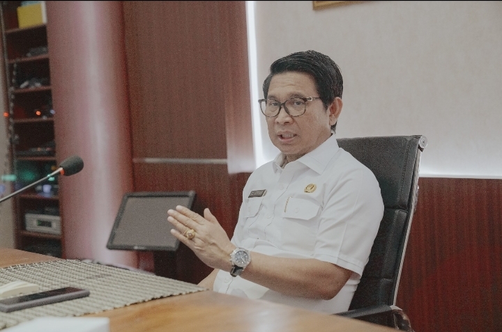 Foto: Sekda Wayan Adi Arnawa saat Presentasi Manajemen Talenta dan Assement dari tim Ari Ginanjar di Ruang Rapat Sekda, Puspem Badung, Rabu (6/3/24). (Humas Badung/wacanabali.com)