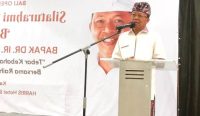 Wayan Koster mengajak umat Islam di Bali selalu menjaga Bali sebagai pulau tujuan wisata dunia berbasis seni, adat, tradisi dan bidaya Bali. foto/wacanabali.com