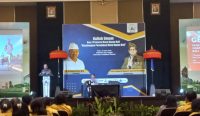 Foto: Kuliah Umum oleh Gubernur Bali Periode 2018-2023 Wayan Koster di Undiknas, Denpasar, Senin (29/4/24). Sumber: Wacanabali.com