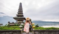 Foto: Ilustrasi Wisatawan di Bali. Sumber: Preefik.