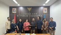 Foto: Panitia PWF didampingi YLBHI saat beraudiensi dengan Komnas HAM Republik Indonesia. Sumber: istimewa
