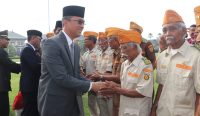 Pj. Sekda Badung IB. Surya Suamba menghadiri apel Peringatan Hari Pahlawan Ke-79 di Lapangan Puspem Badung, Minggu (10/11).