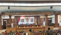 Foto: Sidang paripurna ke-7 DPRD Provinsi Bali tahun 2024. Sumber: Yulius N/wacanabali.com