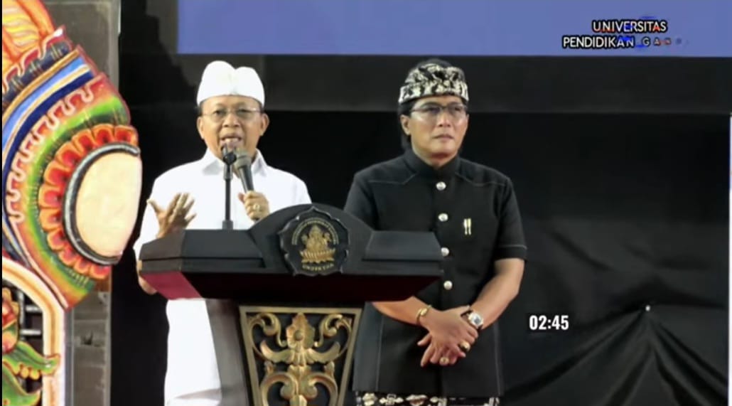 Foto: Uji Publik Paslon Koster-Giri di Undiksa. Sumber: Tangkapan layar di Youtube Undiksa.