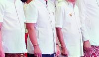 Gubernur Bali Wayan Koster saat memberikan arahan dalam Rapat Kordinasi (Rakor) bertajuk 'Sinergitas Pembangunan Bali dalam Satu Kesatuan Wilayah: 1 Pulau, 1 Pola, 1 Tata Kelola dalam Nindihin Gumi Bali', Rabu (12/03/2025). Foto: dok/pribadi
