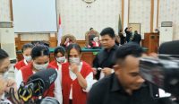 Foto: Situasi sidang kasus Flame Spa. Sumber: Yulius N/wacanabali.com
