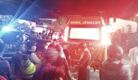 Foto: mayat wanita berusia 68 tahun yang meninggal di gorong-gorong Waturenggong, Denpasar saat dievakuasi. Sumber: dok/ Polresta Denpasar.