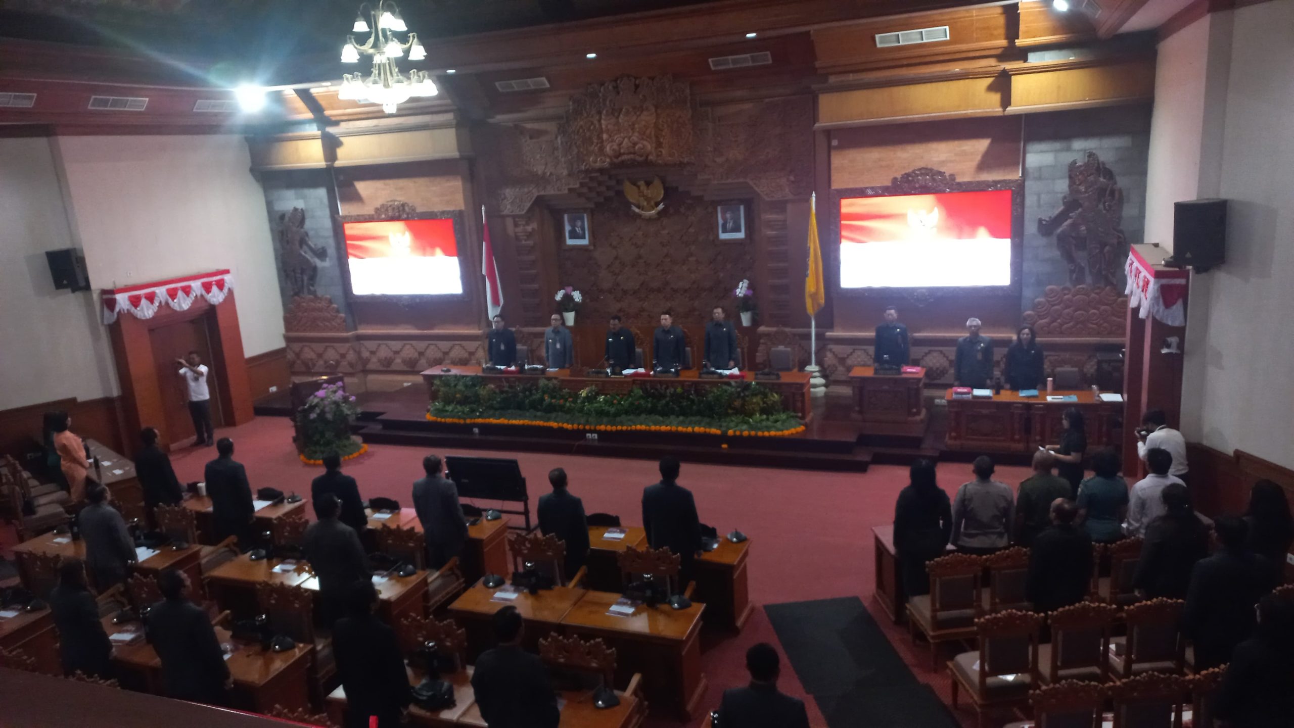 Foto: Pelaksanaan Rapat Paripurna ke-12 Masa Persidangan I Tahun 2025 DPRD Kota Denpasar, Senin (28/4/25). Sumber: Komang Ari/Wacana Bali.