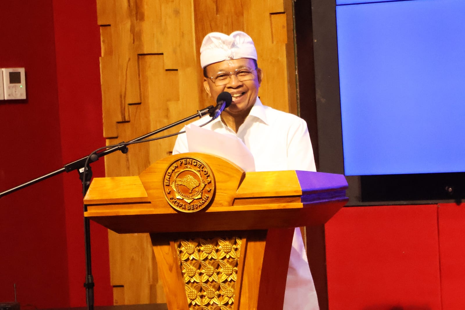 Foto; Gubernur Bali Wayan Koster. Sumber: Pemprov Bali.