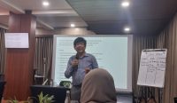 Foto: Pelaksanaan pelatihan media Bali nol bersih 2025 di Denpasar, Rabu (30/4/25). Sumber: Komang Ari/Wacana Bali.