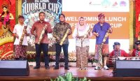 Foto: Wagub Giri Prasta saat menghadiri Welcoming Lunch and Press Conference di Gedung Kertha Sabha, Denpasar, Kamis (1/5).