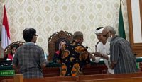 Sidang lanjutan perkara pemalsuan silsilah Jero Kepisah di PN Denpasar, Selasa (10/6/25). Sumber: tim/wacanabali.com
