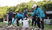Foto: PLN Indonesia Power Unit Bisnis Pembangkitan (UBP) Bali menggelar aksi bersih-bersih di Pantai Muntig Siokan