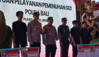 Foto: Kapolri Jenderal Listyo Sigit didampingi Kapolda Bali saat meninjau Satuan Pelayanan Pemenuhan Gizi. Sumber: Yulius N/wacanabali.com