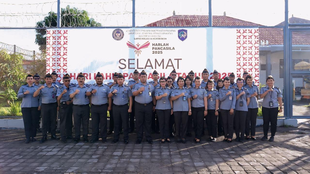 Foto: Peringatan Hari Lahir Pancasila di Lapas Kerobokan
