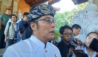 Foto: Wagub Bali I Nyoman Giri Prasta. Sumber: Yulius N/wacanabali.com