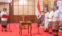 Foto: Pelantikan pejabat eselon II Pemprov Bali. Sumber: dok/Pemprov Bali.