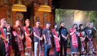 Foto: Pembukaan pameran kolaborasi seni Toba dan Bali di Santrian Art Gallery Sanur. Sumber: Yulius N/wacanabali.com