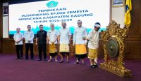 Bupati Badung I Wayan Adi Arnawa membuka secara resmi Musrenbang RPJMD Semesta Berencana Kabupaten Budung tahun 2025-2029, di Ruang Kertha Gosana, Puspem Badung, Rabu (2/7).