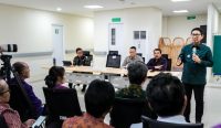 Bupati Wayan Adi Arnawa memberikan pengarahan kepada Pejabat dan perwakilan Tenaga Medis RSD. Mangusada di Ruang Diklat, Gedung G Lantai II, RSD Mangusada, Mengwi, Selasa (29/7).