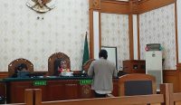 Foto: Sidang lanjutan perkara pemalsuan silsilah yang dituduhkan kepada keluarga Jero Kepisah. Sumber: Yulius N/wacanabali.com