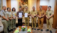Foto: Penyerahan tanah oleh BPN Kota Denpasar. Sumber: Istimewa.