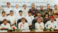 Menteri Koordinator Bidang Pangan Zulkifli Hasan bersama Menteri Dalam Negeri Tito Karnavian dan Gubernur Bali Wayan Koster saat konferensi pers (Jumat 8/8)