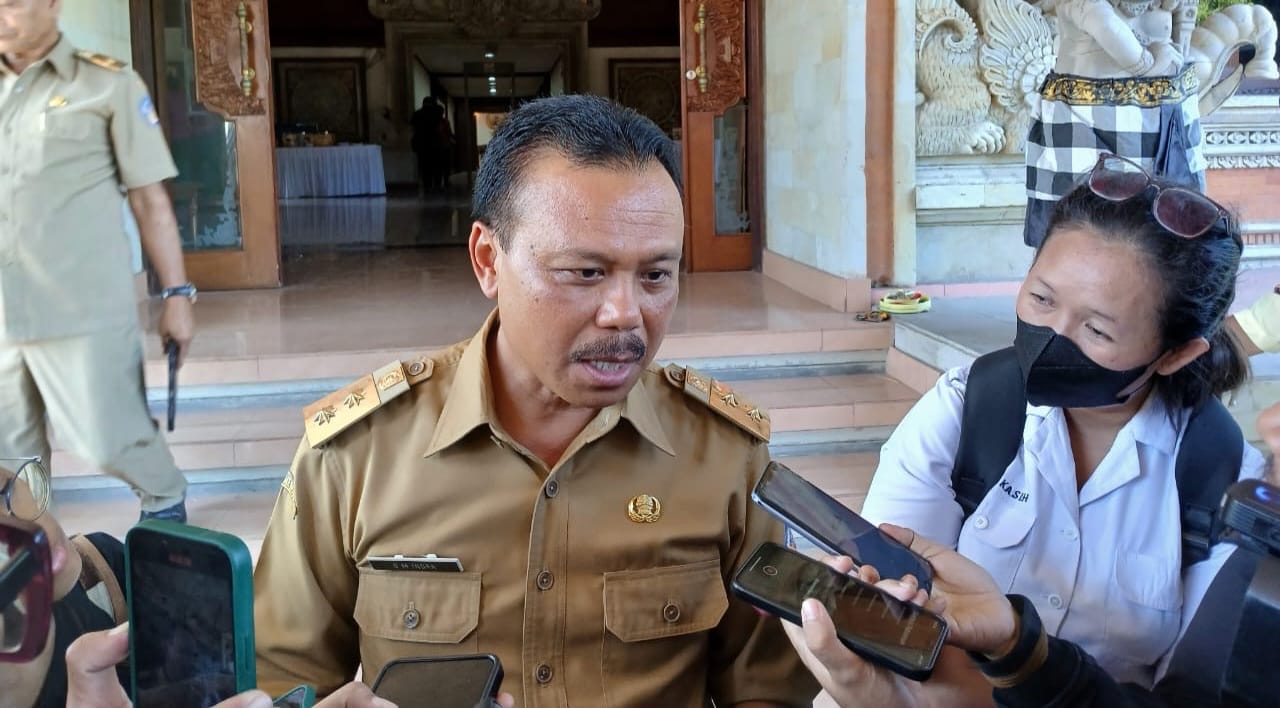 Foto: Sekretaris Daerah (Sekda) Provinsi Bali, Dewa Made Indra. Sumber: Yulius N/wacanabali.com