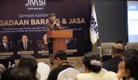 Ketua JMSI Bali, Nyoman Ady Irawan saat memberisambutan seminar pengadaan barang dan jasa di Harris Hotel Sunset Road Kuta, Kamis (18/9/25). Sumber: dok/JMSI Bali