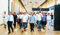 foto: Gubernur Bali Wayan Koster bersama jajaran Angkasa Pura, Imigrasi, dan Bea Cukai saat melakukan evaluasi pelayanan Bandara Internasional I Gusti Ngurah Rai, Senin (22/9/2025).