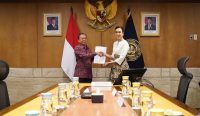 Foto: Gubernur Bali Wayan Koster dan Menteri Pariwisata Widiyanti Putri Wardhana sepakat menjaga martabat Bali sebagai destinasi dunia yang berbudaya dan berkelas.