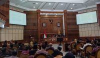 Foto: Suasana sidang DPRD Bali soal Raperda ASKP. Sumber: Yulius N/wacanabali.com