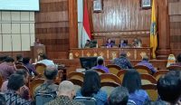 Foto: Sidang paripurna DPRD Bali, Selasa (28/10/2025). Sumber: Yulius N/wacanabali.com