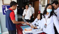 Rutan Negara melakukan tes urine bagi pegawai dan warga binaan, Kamis (09/10/25). (sumber: wacanabali/dika)