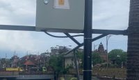 Foto: Pemasangan early warning system (EWS) di Kota Denpasar. Sumber: Istimewa.