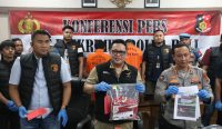 Foto: Polda Bali konferensi pers terkait aksi corat-coret bendera merah putih di Jembrana. Sumber: Ist.