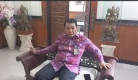 Foto: Kepala Dinas Kebudayaan Kota Denpasar Raka Purwantara. Sumber: Wacanabali.com